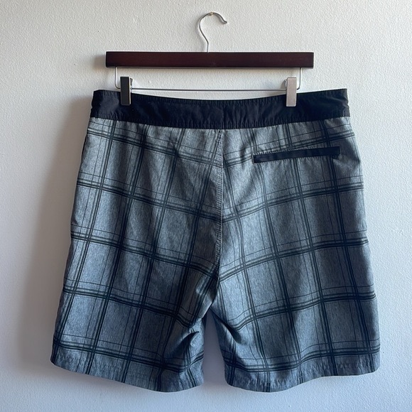 Grey Hurley Board Shorts Size 33 (XL) - Picture 6 of 6